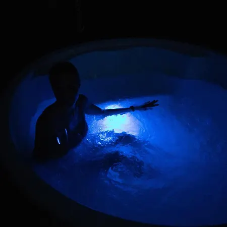 Morski Klimat Z Balia I Kominkiem Feriehus