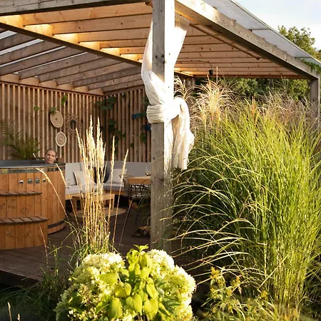 Morski Klimat Z Balia I Kominkiem Feriehus