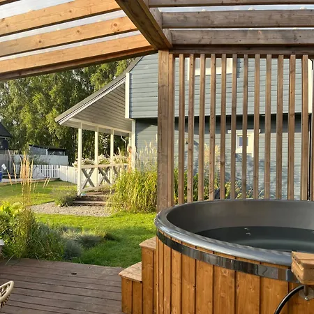 Morski Klimat Z Balia I Kominkiem Feriehus Sasino