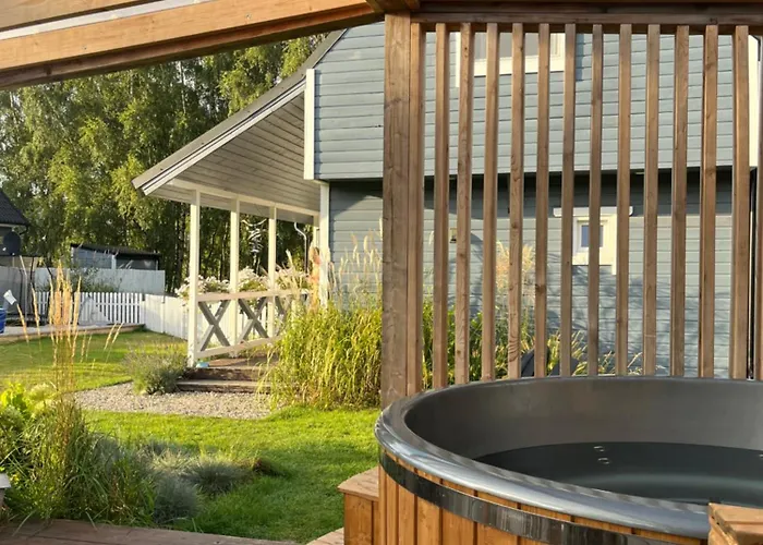 Morski Klimat Z Balia I Kominkiem Semesterbostad Sasino