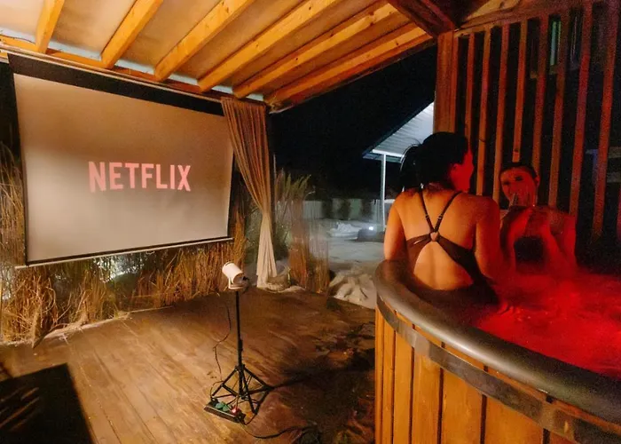 Semesterbostad Morski Klimat Z Balia I Kominkiem Sasino